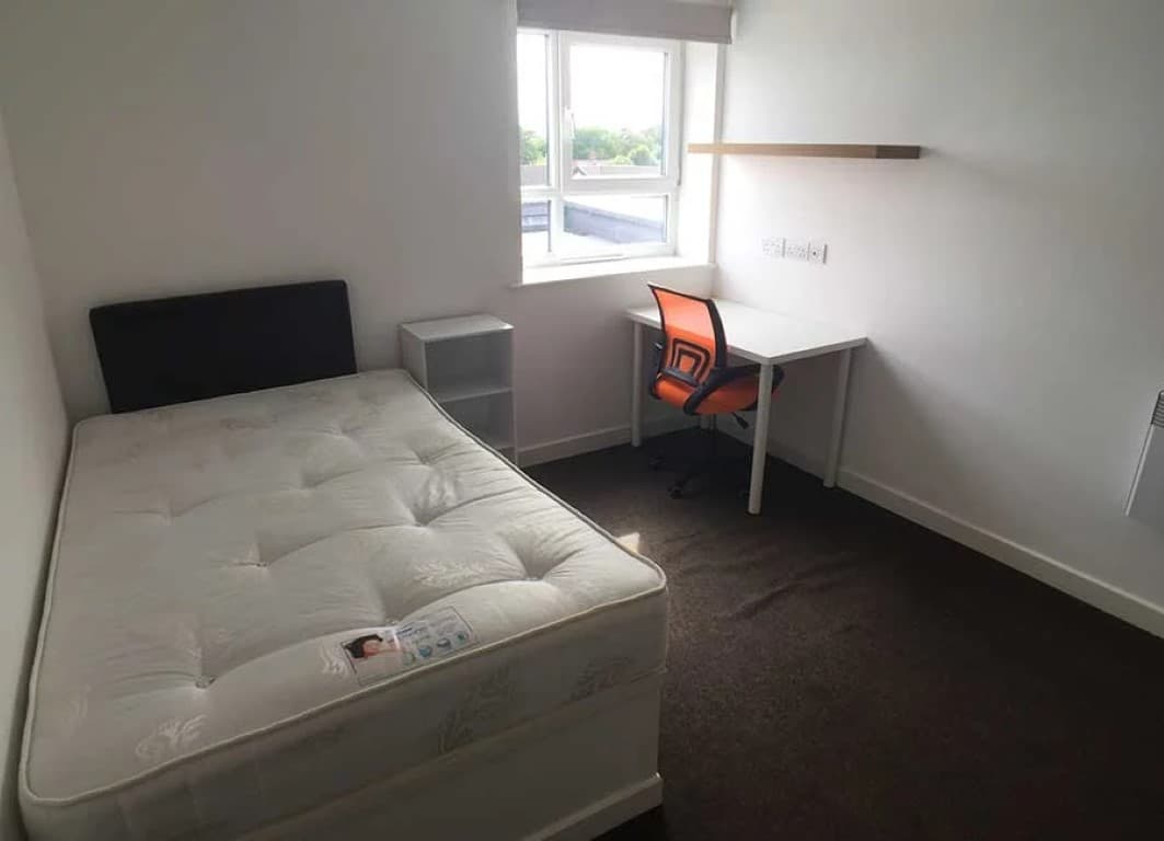 Two-Bed Flat - 4