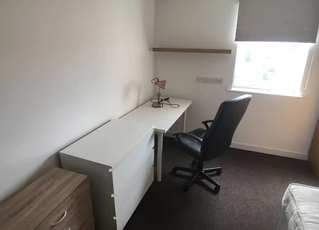 Two-Bed Flat - 2