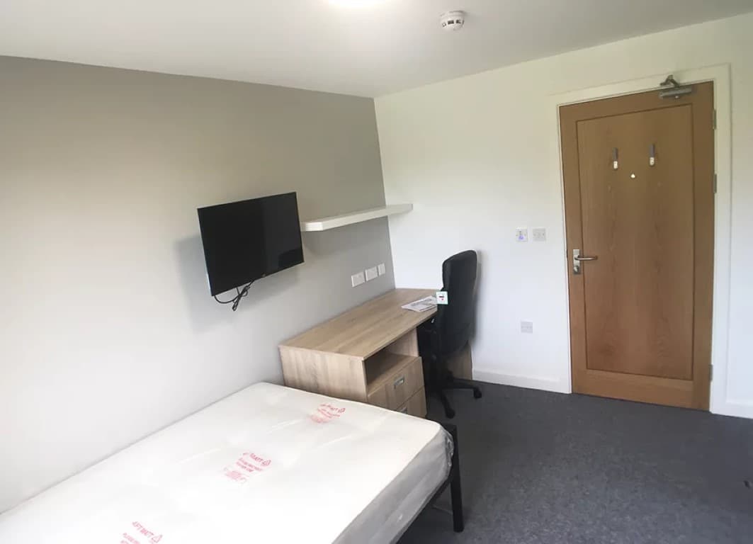 Standard En-Suite Rooms (Halls B) - 10