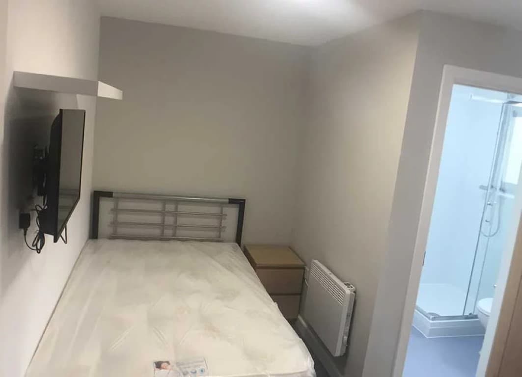 Superior Studios (Halls B) - 9