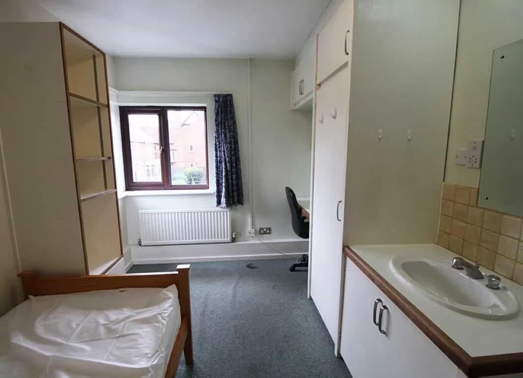 Single En-Suite Rooms (Halls A) - 1