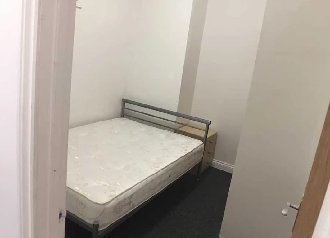 One Bed Flats (Halls E) - 10