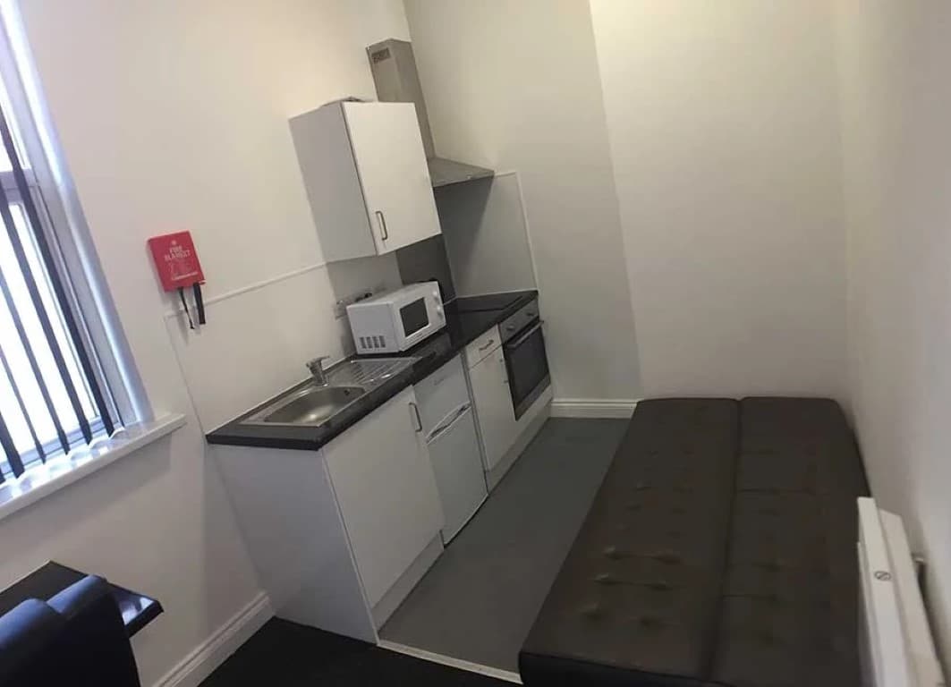 One Bed Flats (Halls E) - 7