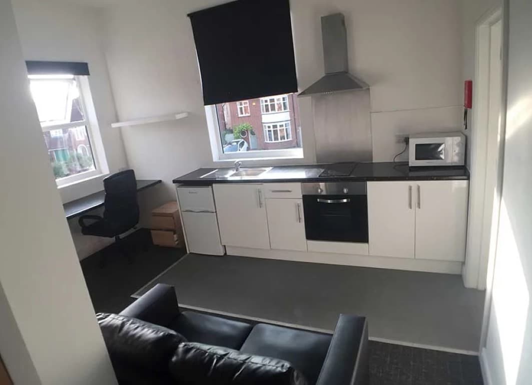 One Bed Flats (Halls E) - 4