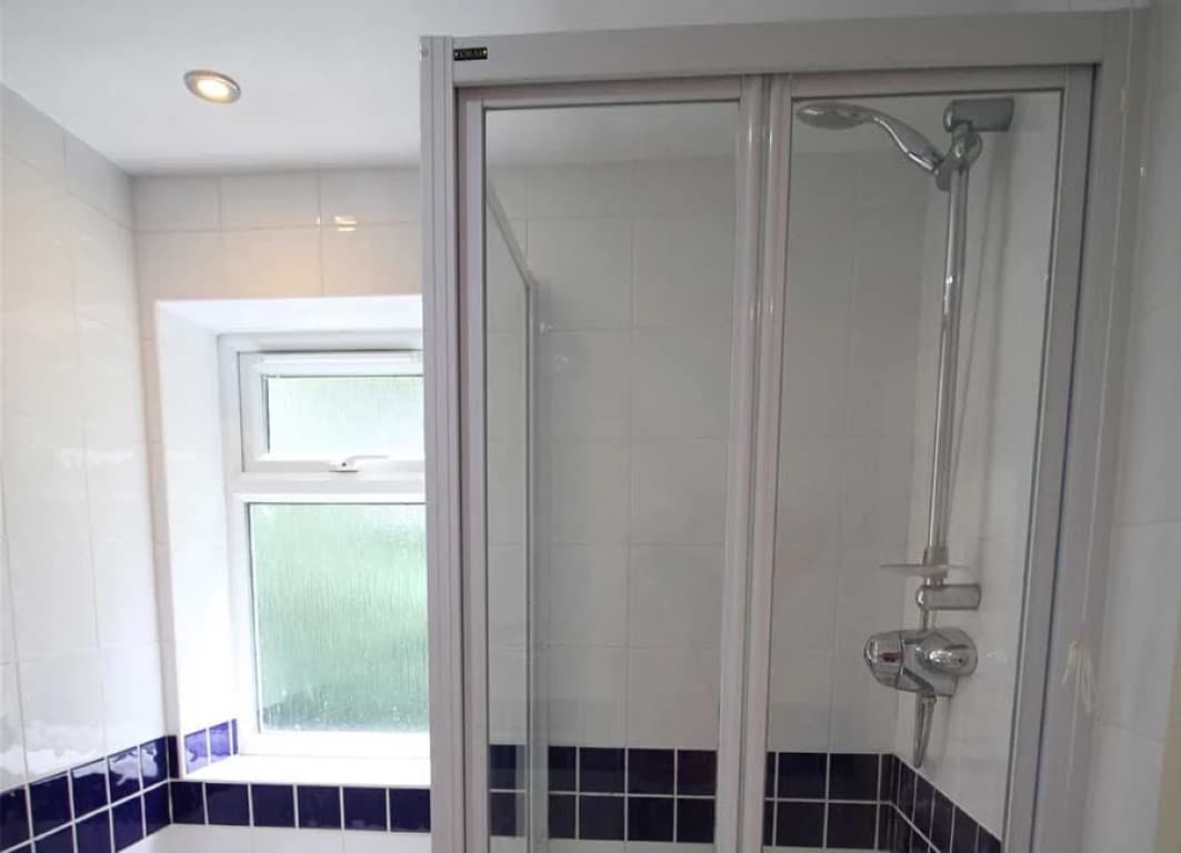 Standard En-Suite Rooms (Halls F) - 4