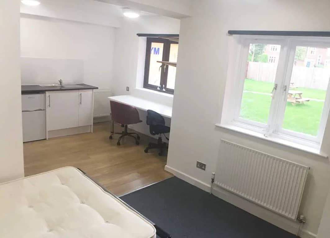 Large Studios (Halls A) - 6