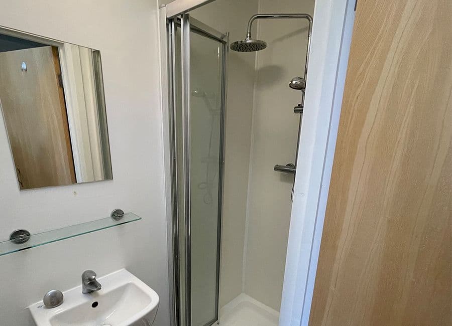 Standard En-Suite Rooms (Halls E) Attic - 2