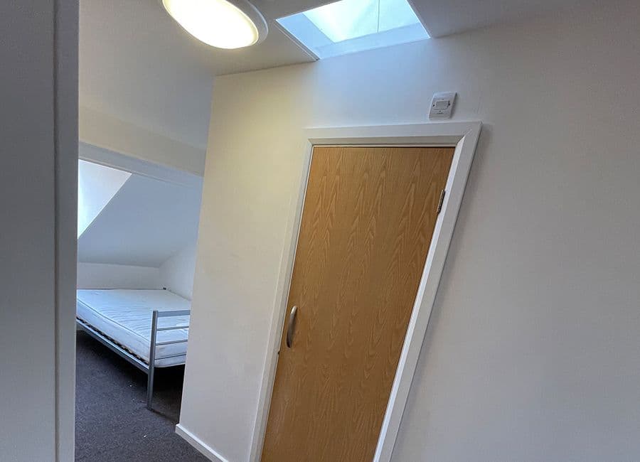 Standard En-Suite Rooms (Halls E) Attic - 8