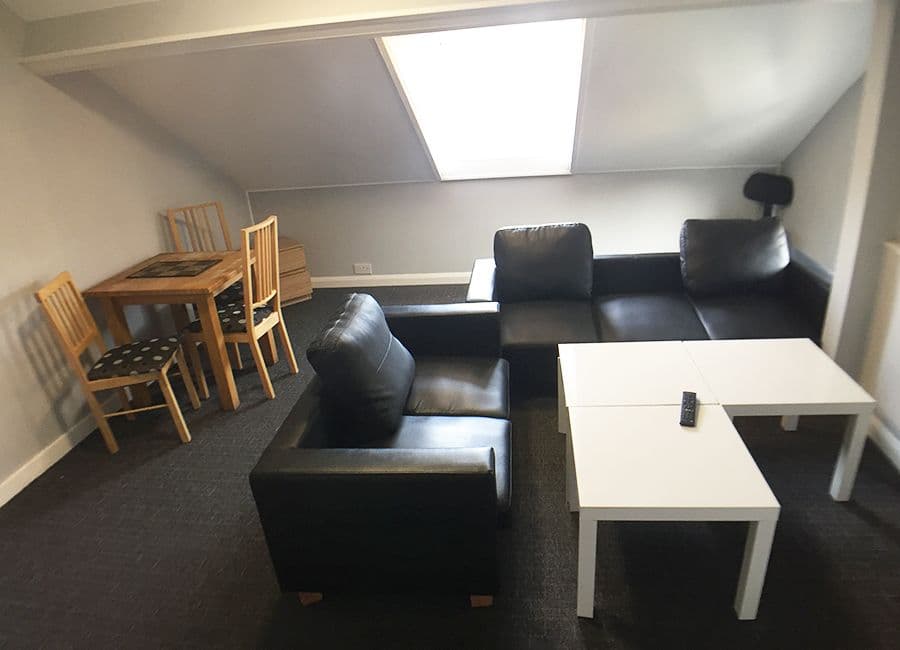 Standard En-Suite Rooms (Halls E) Attic - 4