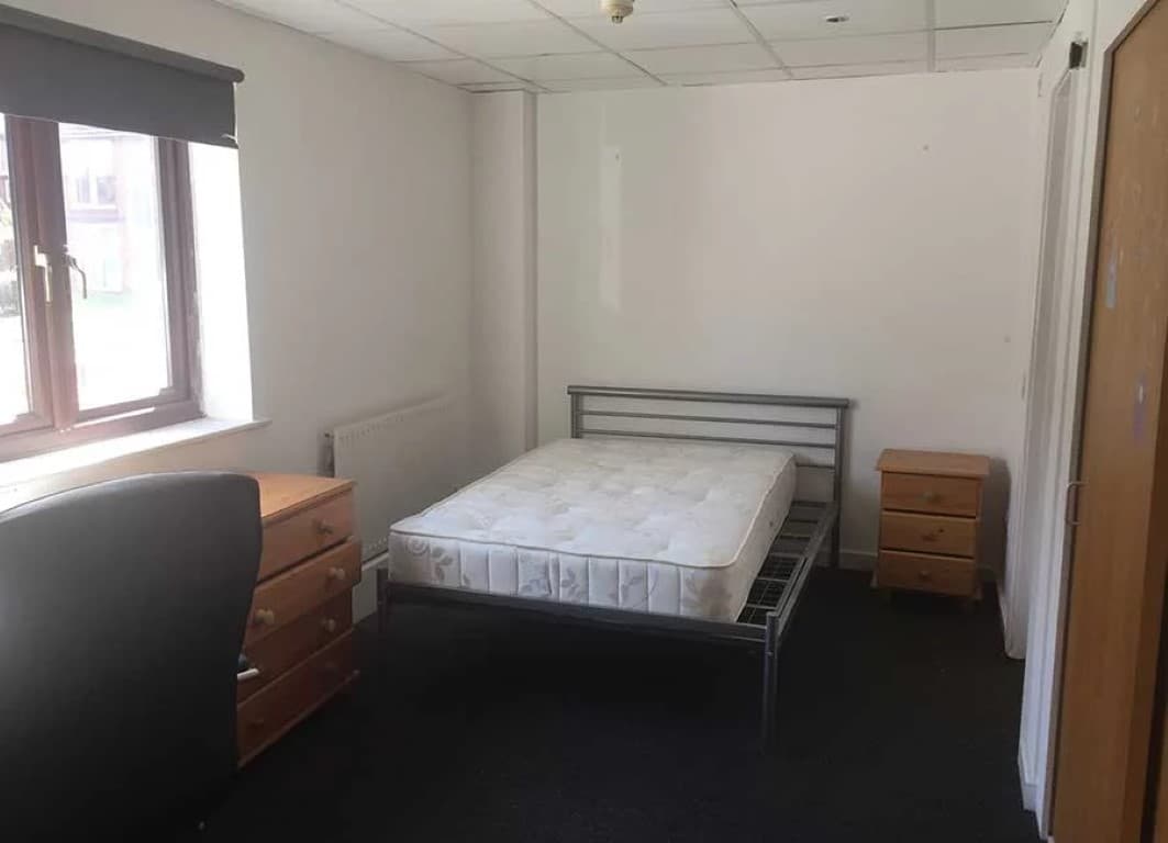 Large Studios (Halls C) - 9
