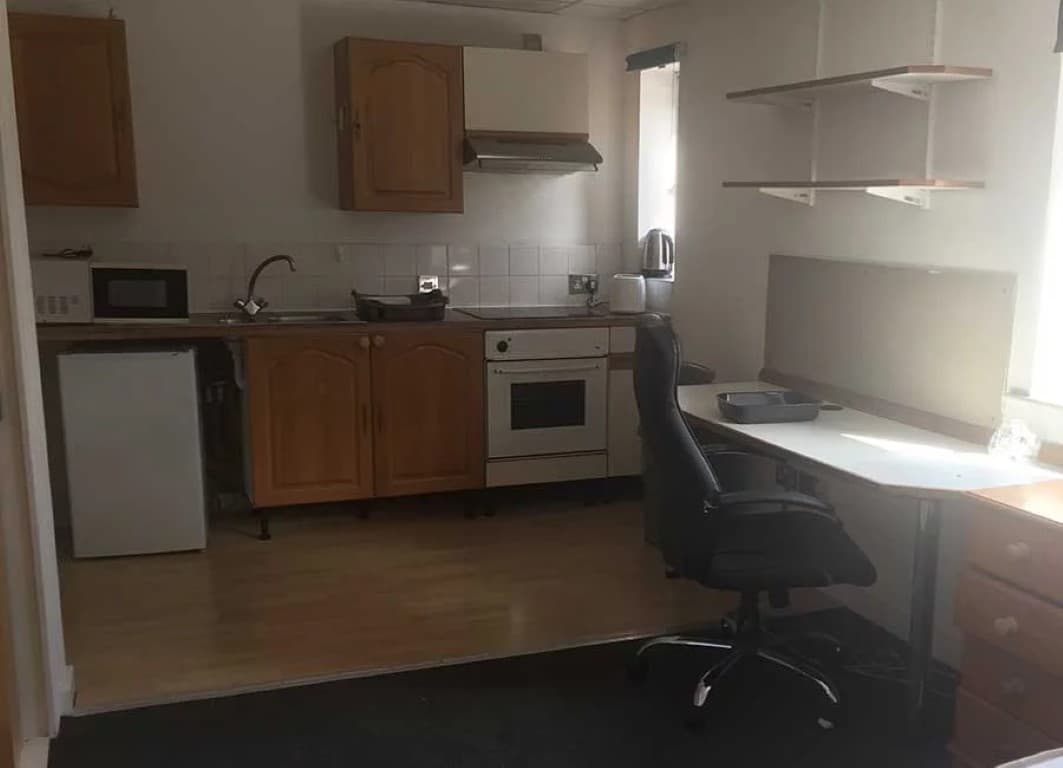 Large Studios (Halls C) - 10