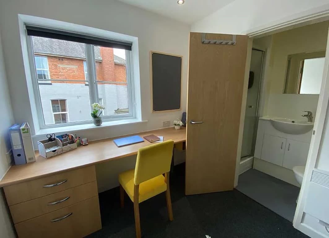 Superior En-Suite - 5