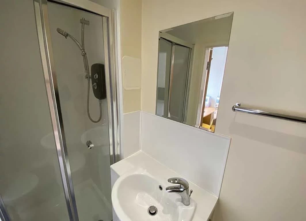 Superior En-Suite - 6