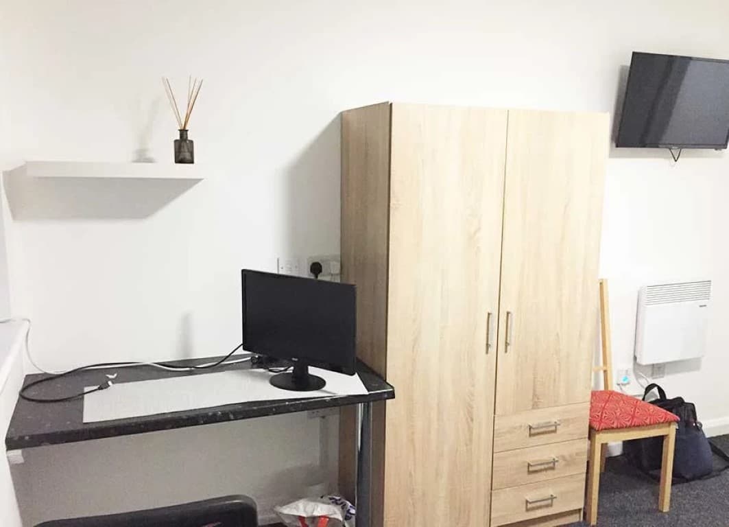 One Bed Flat - 4