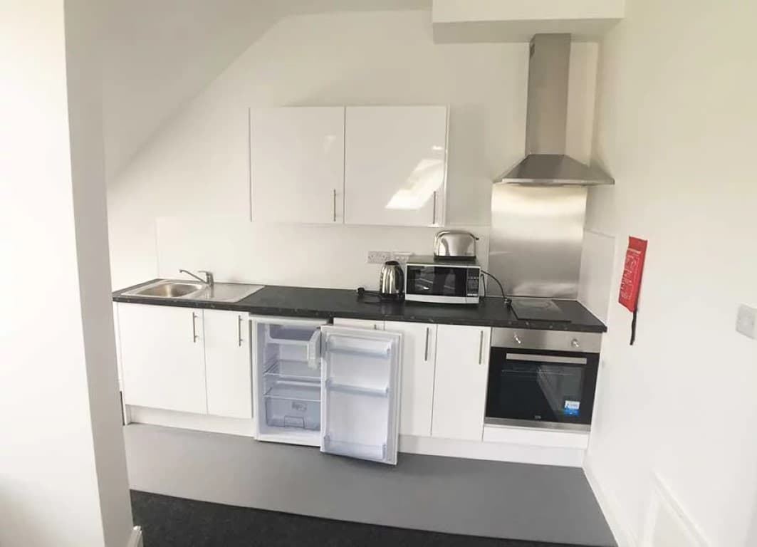 Two Bed Flat - 8
