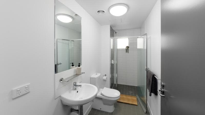 Guginya 5 Bedrooms Apartment - 3