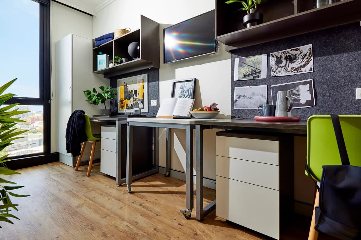 King Single Bed, Ultra Twin Apartment, Standard Views - 8
