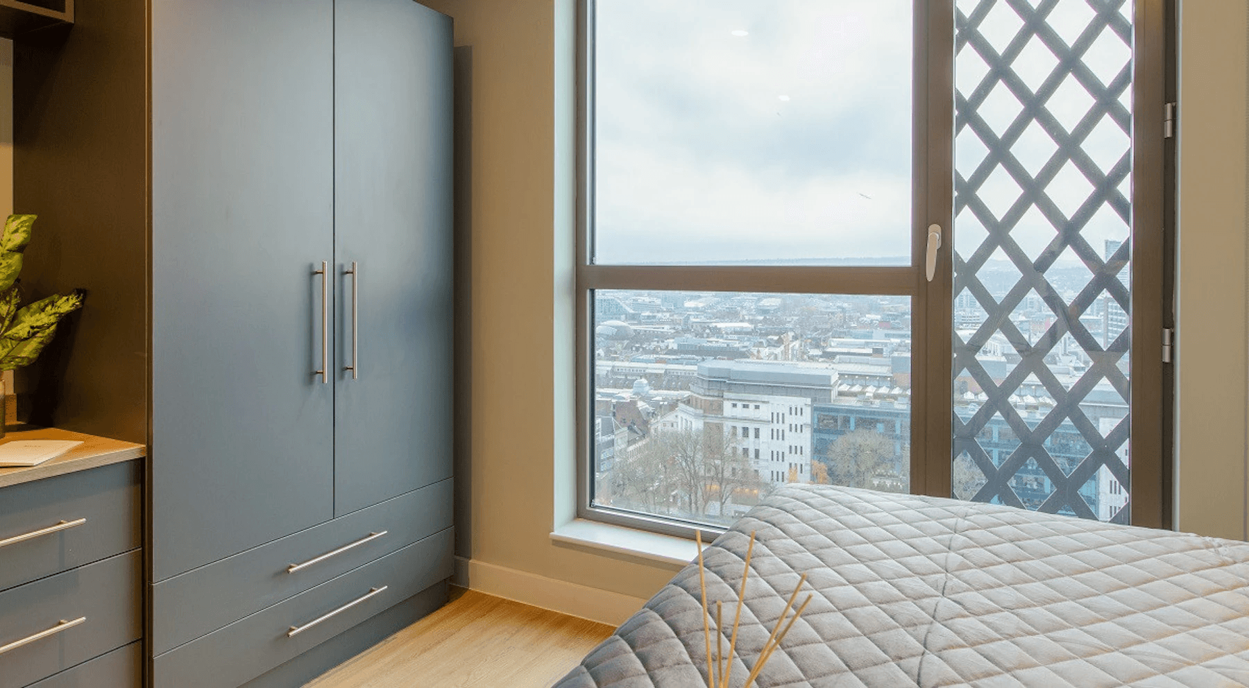 Deluxe 2 Bed Flat - 3