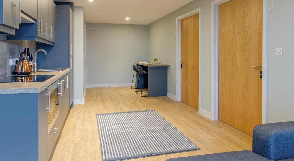 Penthouse 2 Bed Flat - 8