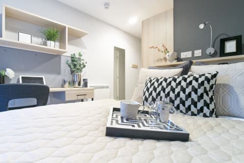 Standard En-Suite - 5