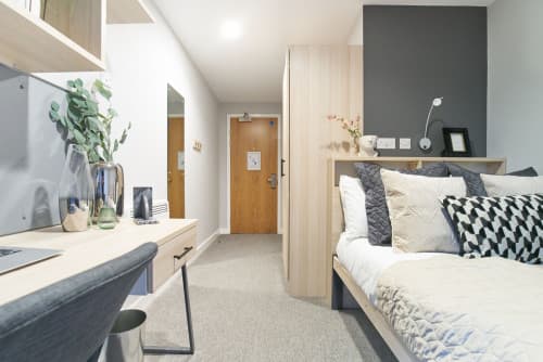 Standard En-Suite - 1