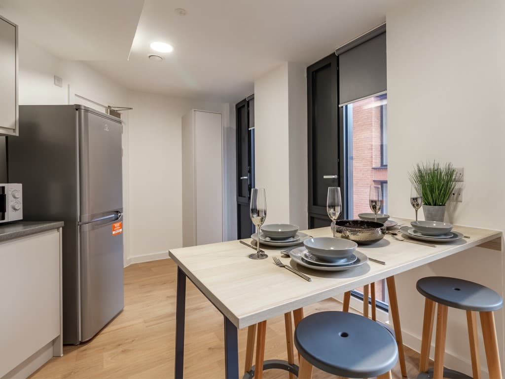 Classic 4 Bed En-Suite - 3