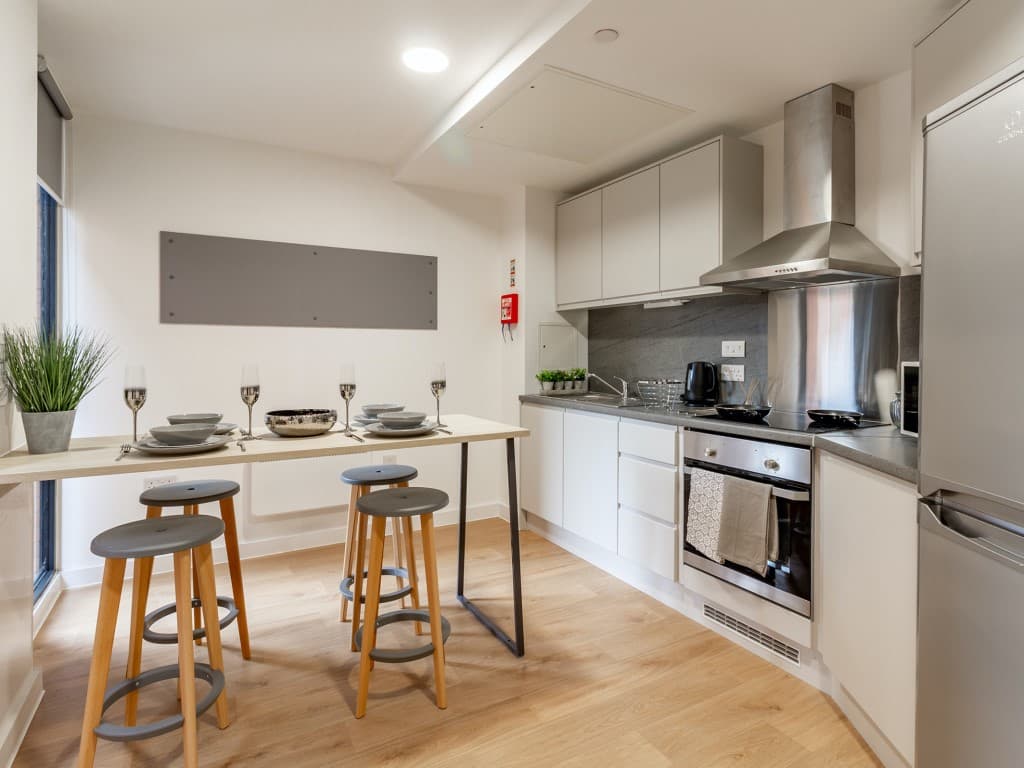 Classic 4 Bed En-Suite - 4