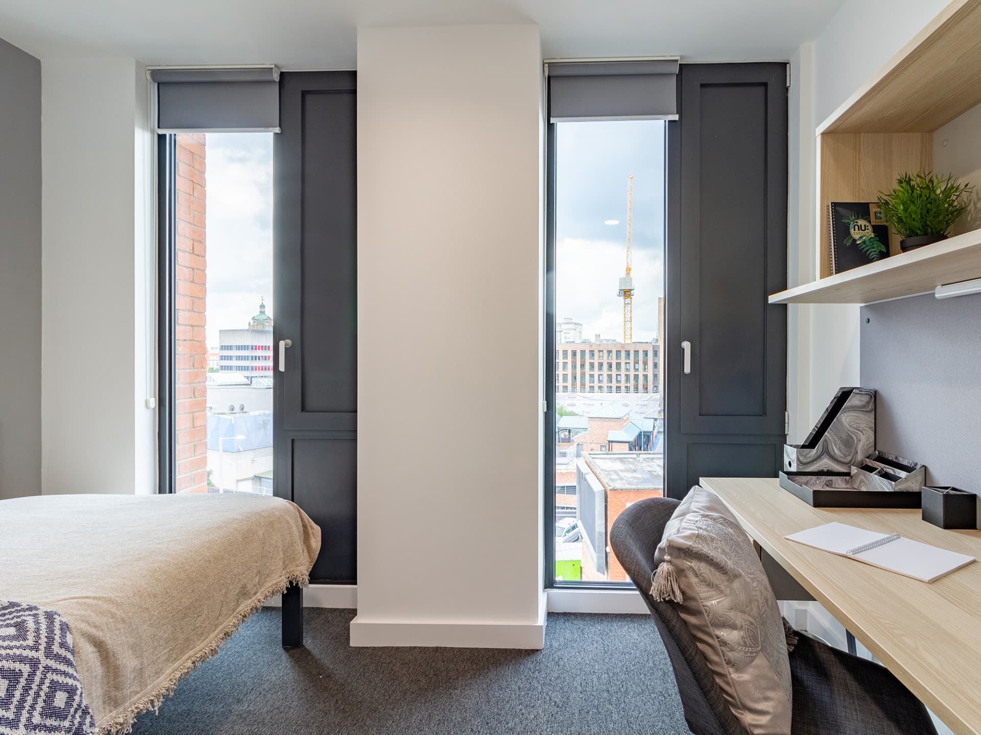 Classic 2 Bed Flat - 3