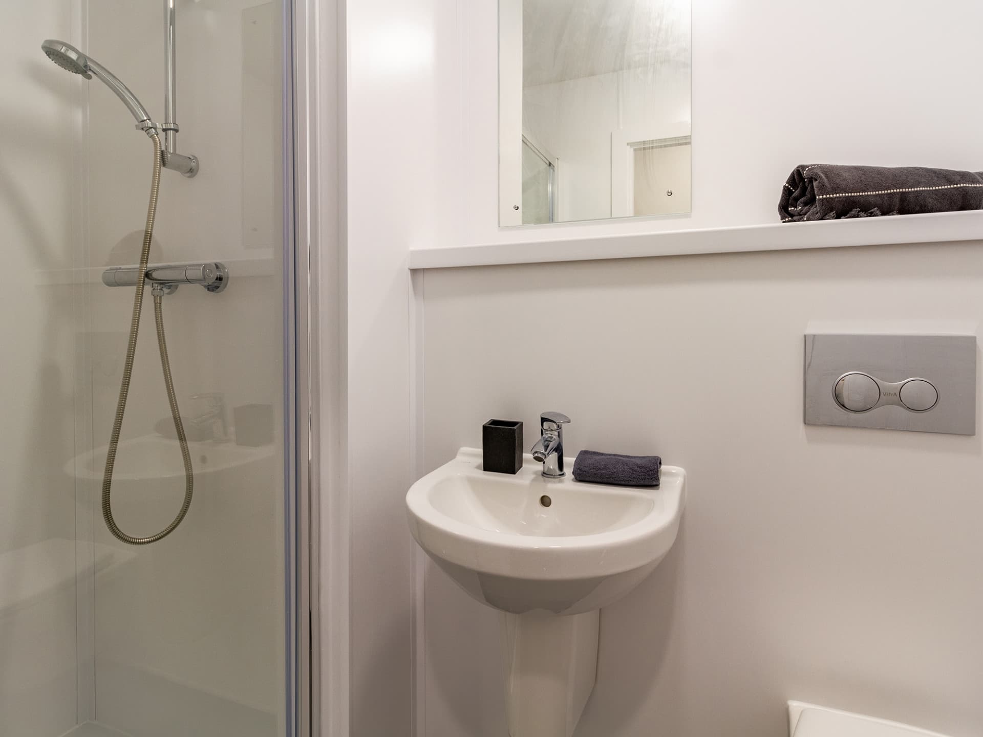Classic En-Suite Townhouse - 6