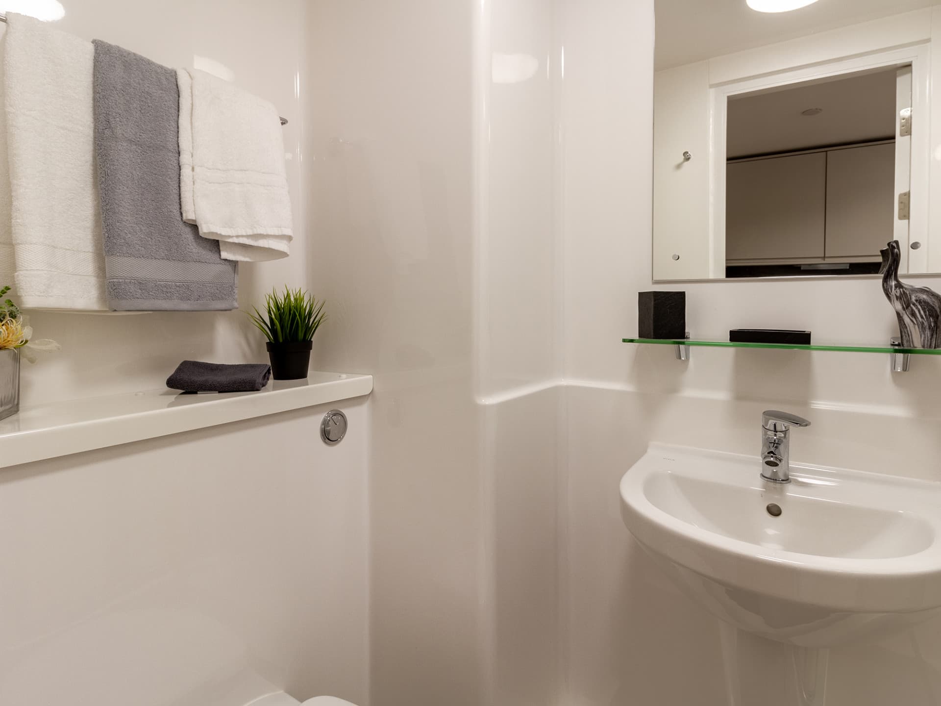 Classic En-Suite - 6