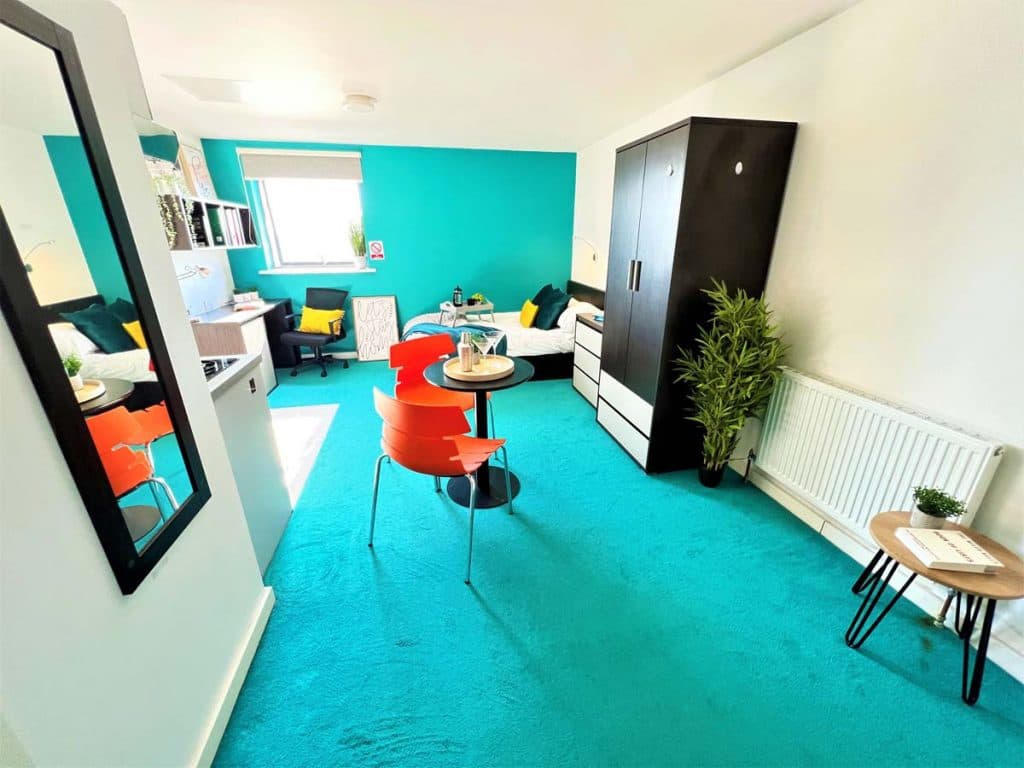 Premier Studio - 3