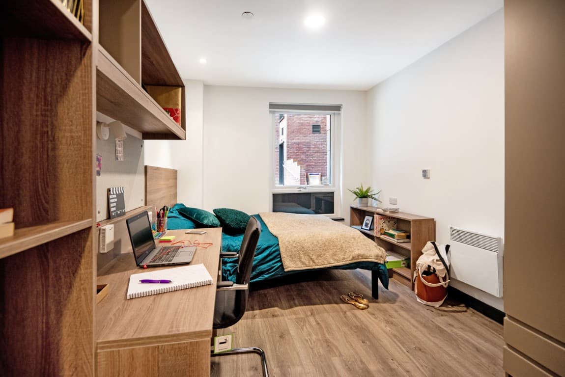 Classic En-Suite - 4