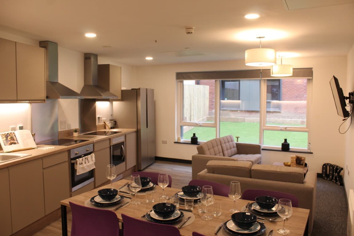 Standard En Suite Plus - 3
