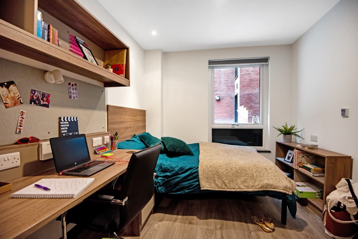 Standard En-Suite Penthouse - 5