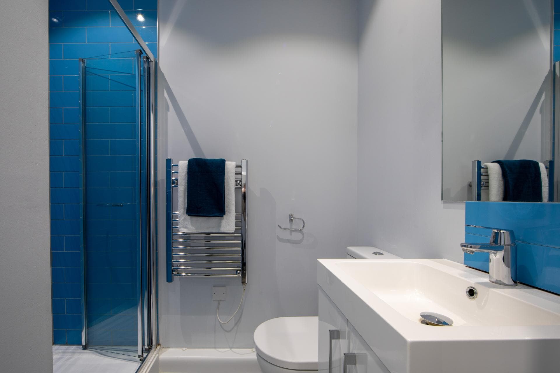 Silver En-Suite - 16
