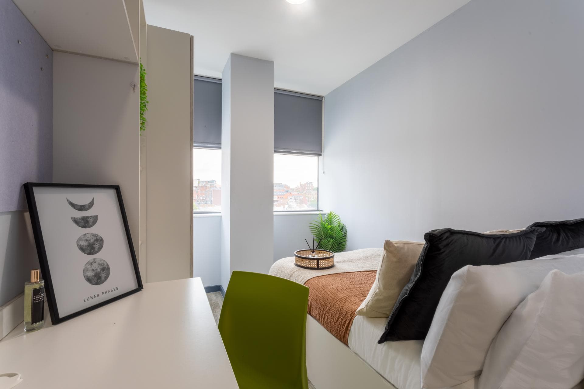Silver En-Suite - 1