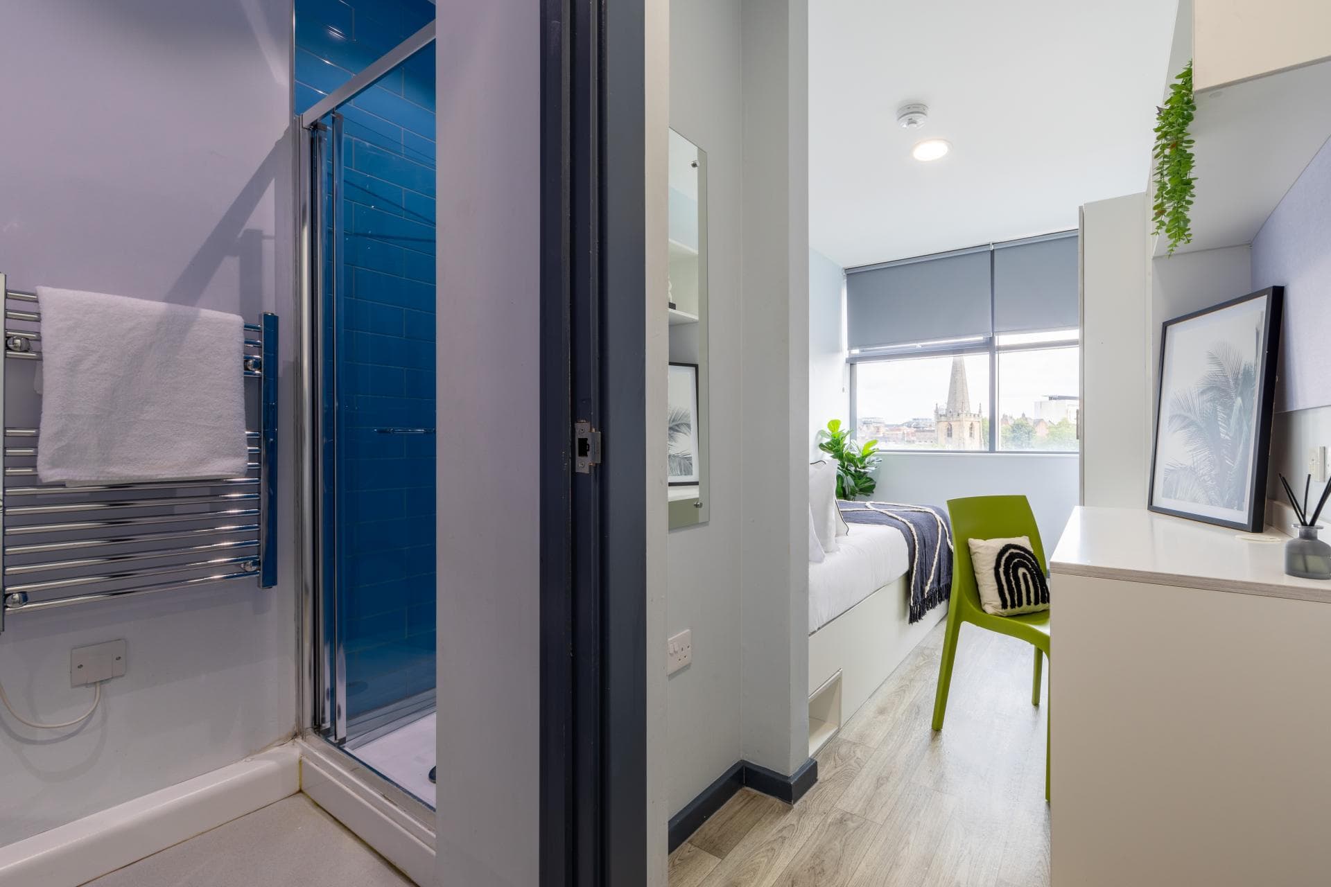 Silver En-Suite - 15