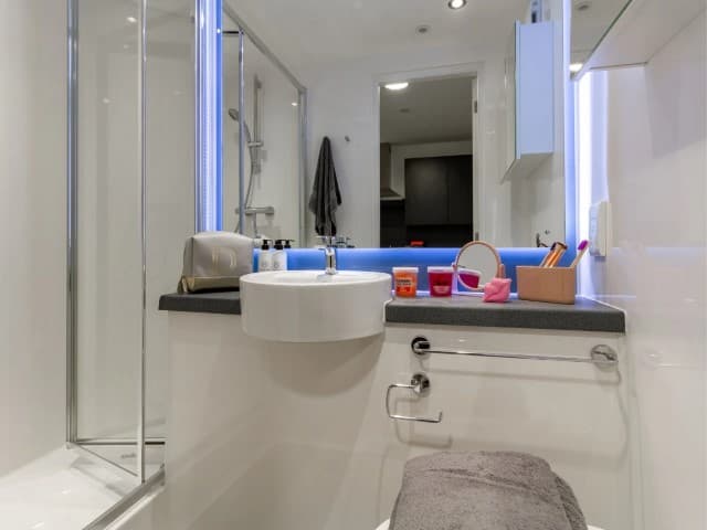 Skyline Gold En Suite - 6