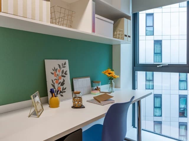 Skyline Gold En Suite - 2
