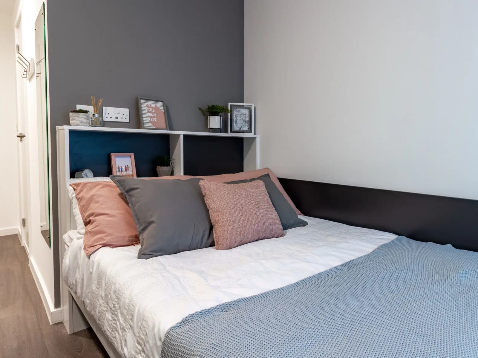 Bronze Premium En-Suite - 1