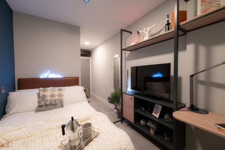 Classic En-Suite - 7