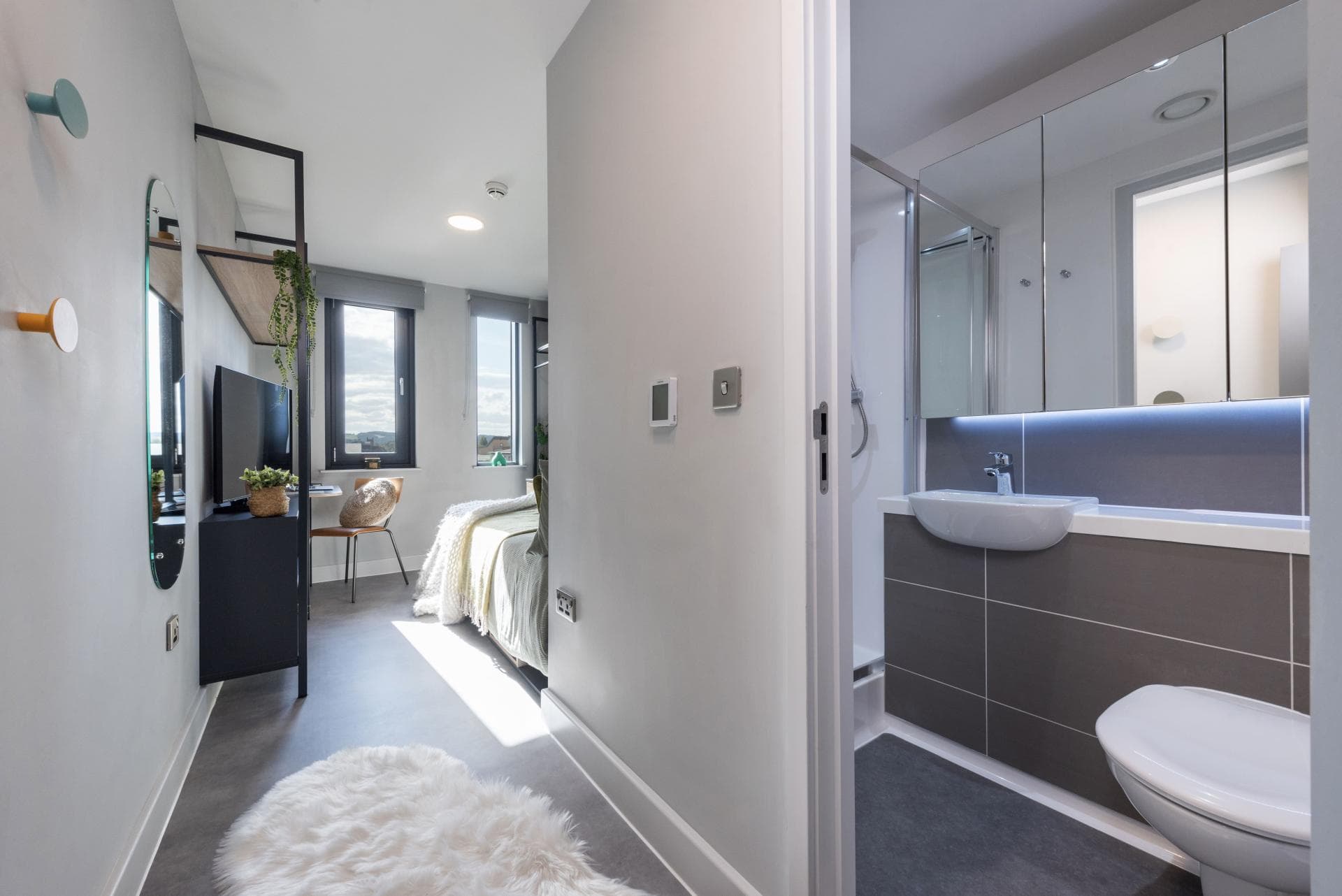Classic Ensuite (Tower) - 2