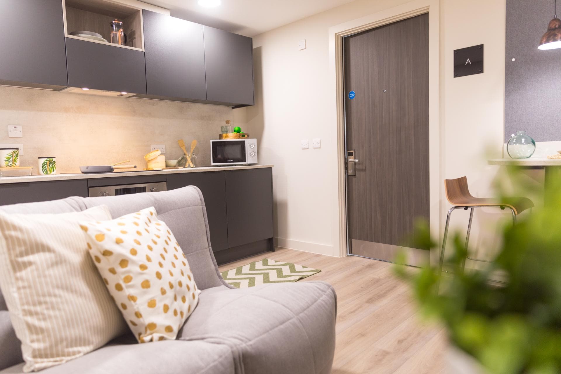 Two Bed Flat - 6