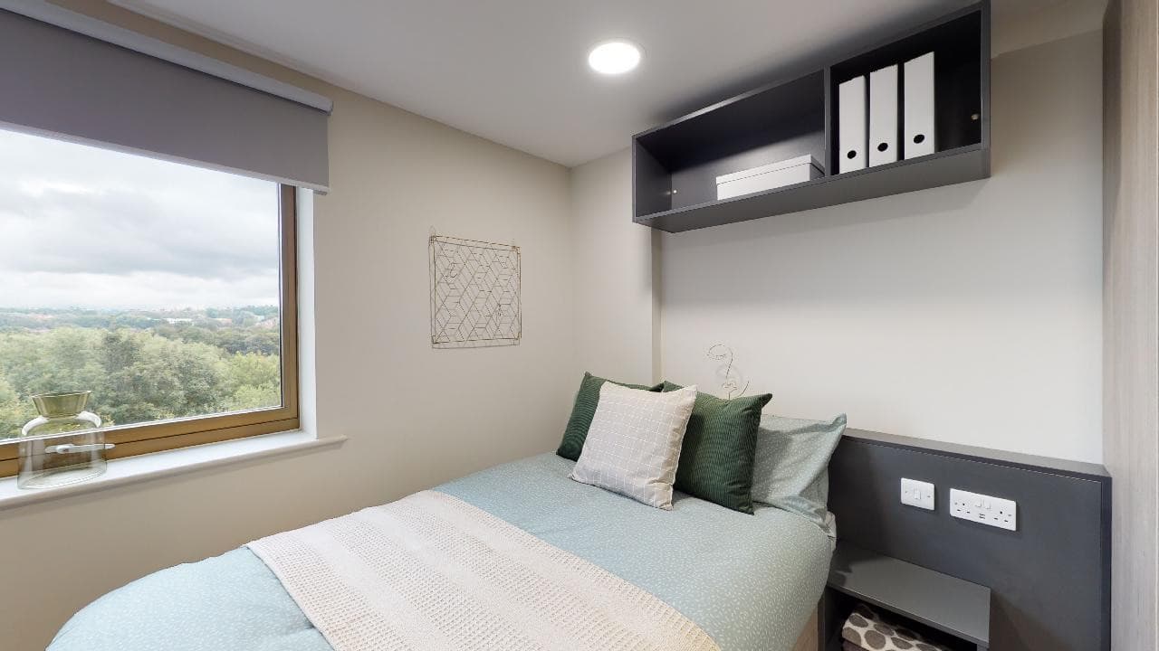 Two Bed Flat - 15