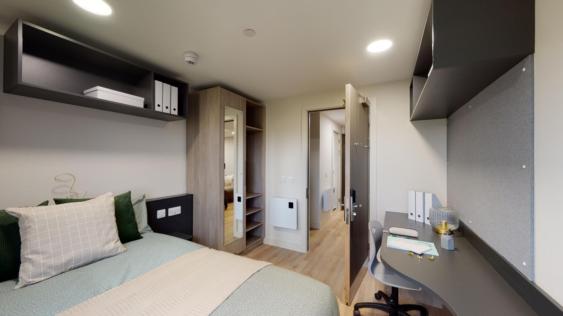 Two Bed Flat - 7