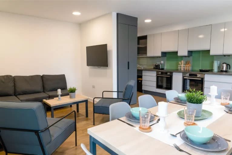 7-Bed Standard Cluster En-Suite (River-View) - 4