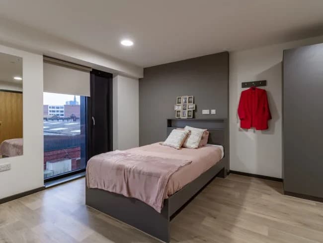 Silver Plus En Suite - 4