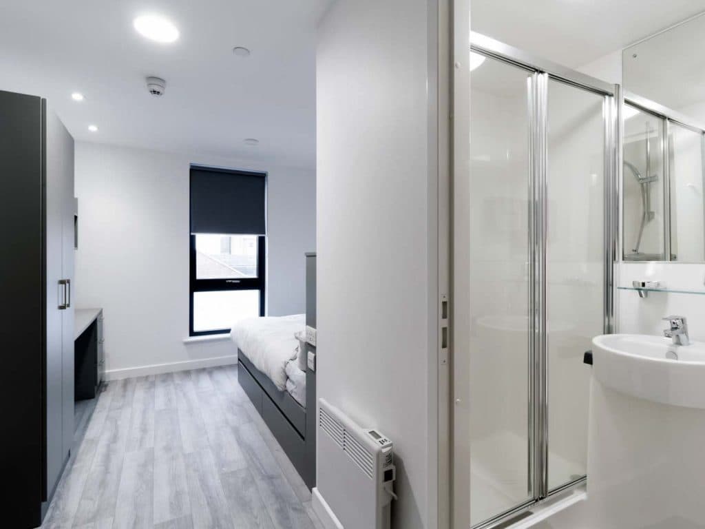 Classic En Suite - 3