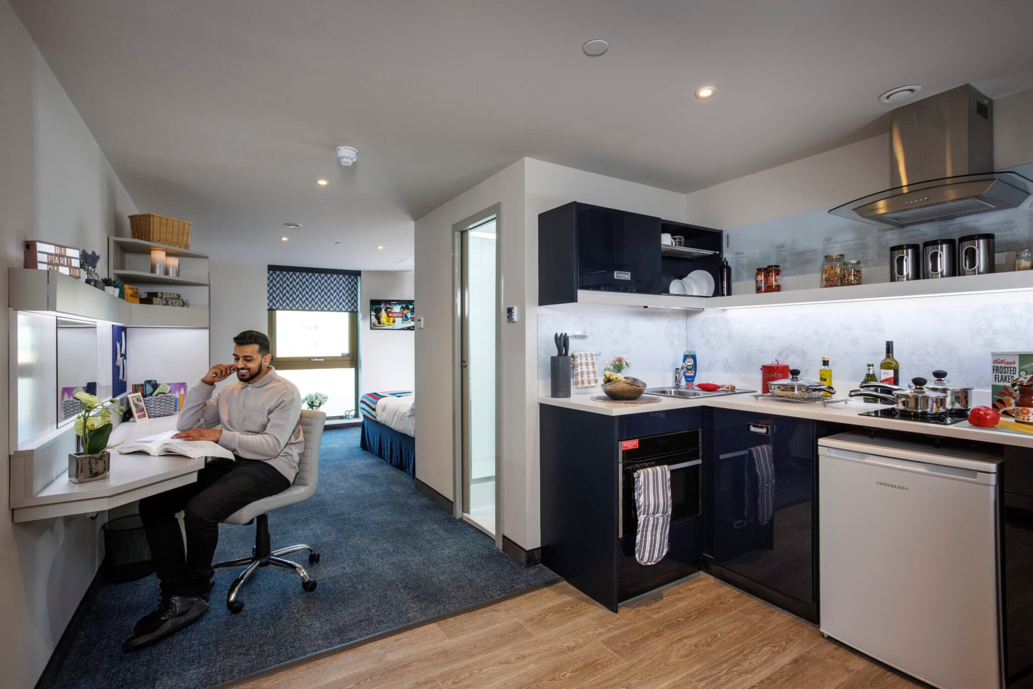 Sapphire Plus Studio - 1