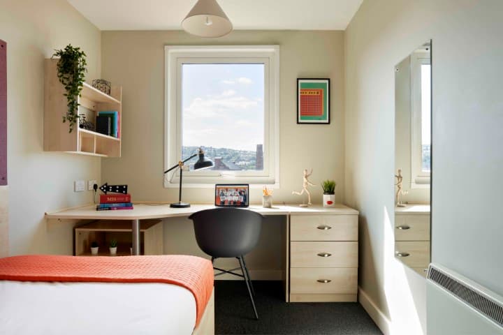 Standard En-Suite - 1